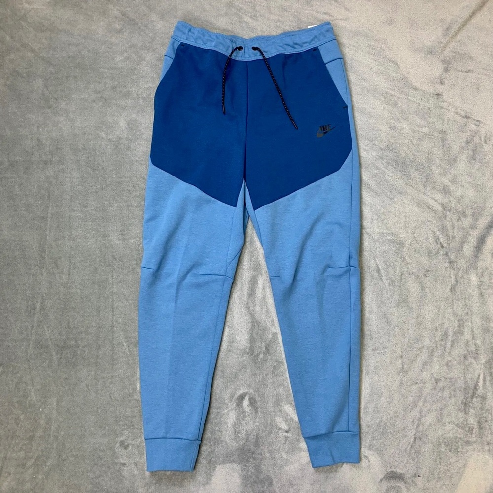NEW Nike Sportswear Tech Fleece Joggers Pants
